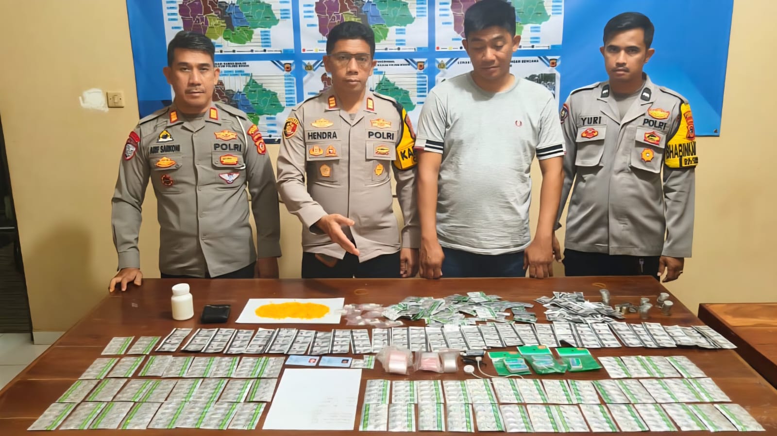 Polsek Ciomas Gagalkan Peredaran 2.311 Butir Obat Keras di Pasar Laladon, Pelaku Kabur